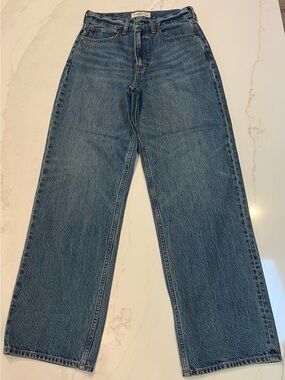 Abercrombie & Fitch Women's High Rise Loose Jeans Size 27